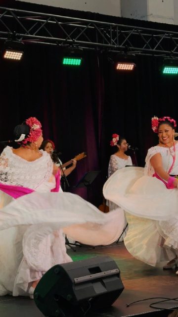 Le SITV, c’est l’endroit où le monde se rencontre! 🌍
Assistez à des spectacles multiculturels, découvrez plus de 40 conférences par jour, participez aux ateliers de la Cuisine du monde et explorez plus de 350 destinations au même endroit. ✈️
Plus de 200 experts, passionnés par leurs destinations, sont là pour échanger avec vous dans des discussions humaines et inspirantes. ✨
🎟️ Dernière journée pour nous visiter!
📅 7 au 9 novembre
📍 Palais des congrès de Montréal
---
SITV, where the world comes together! 🌍
Enjoy multicultural performances, attend over 40 conferences a day, take part in the World Cuisine workshops, and explore more than 350 destinations all in one place. ✈️
Over 200 experts, passionate about their destinations, are here to share genuine and inspiring conversations with you. ✨
🎟️ Last day to visit us!
📅 November 7–9
📍 Palais des congrès de Montréal
#sitv2025 #sitv #inspirationvoyage #voyage #travelingtheworld